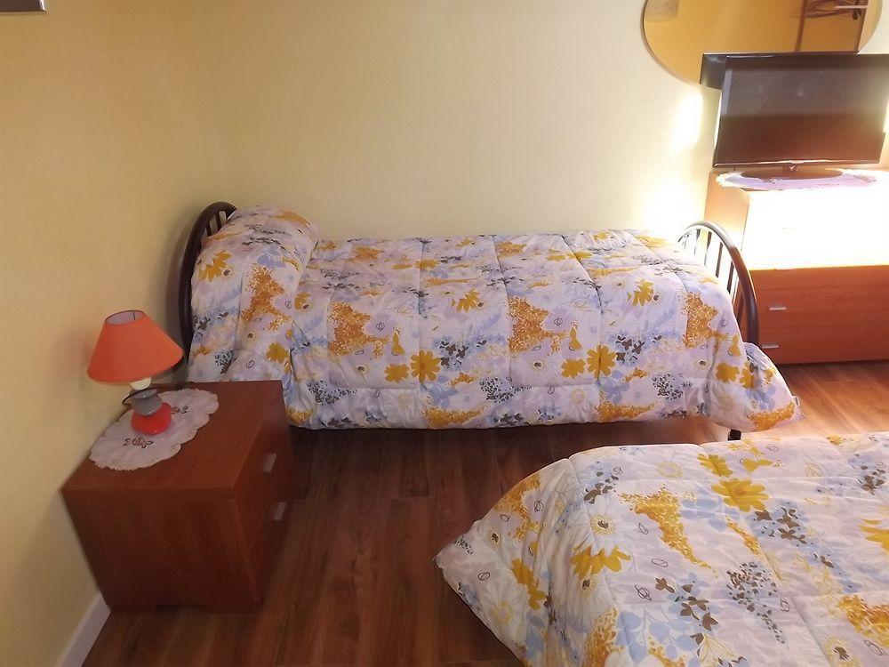 Il Gelsomino Bed & Breakfast Ferno Eksteriør bilde
